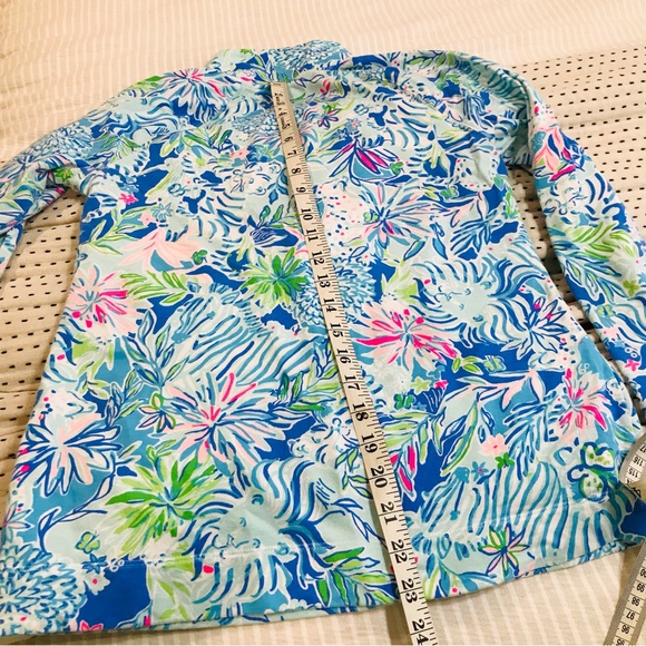 Lilly Pulitzer UPF 50+ Skipper Popover Coastal Blue Lion Around Sz XS - Picture 8 of 12